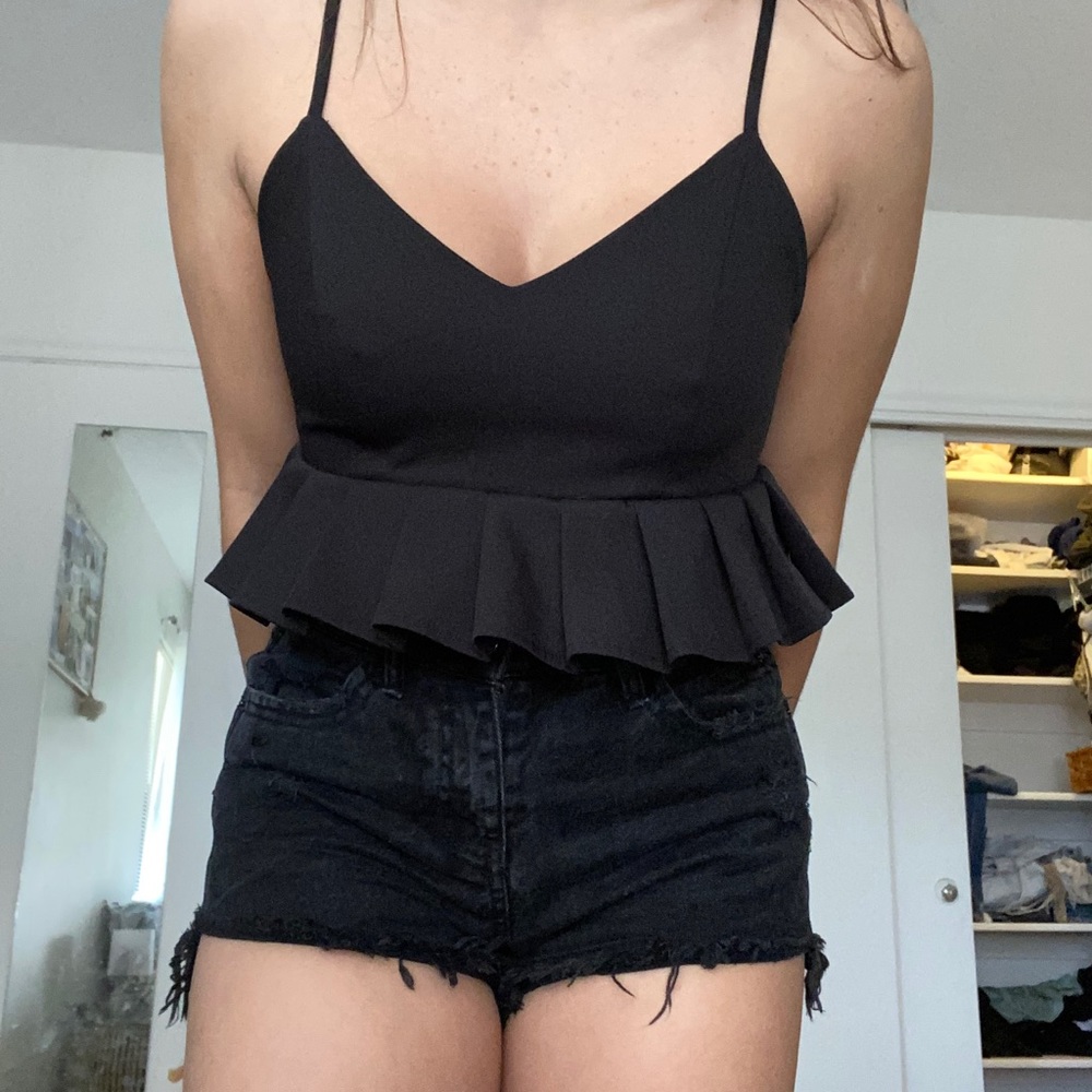Cropped Flare Top